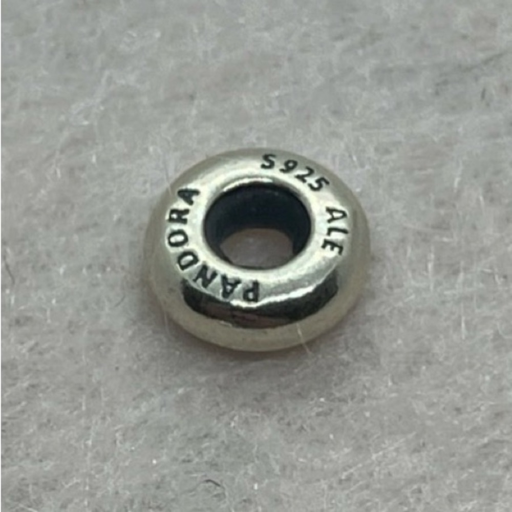 Pandora 925 Sterling Classic Shine Tiny Stopper Open Bangle Charm